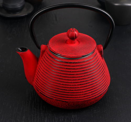 Чайник с ситом «Атьяф», 1 л, красный, эмалированный внутри от магазина Казан мангал 24 Екареринбург
