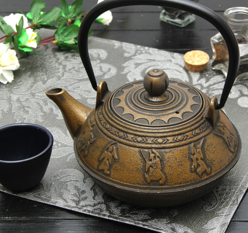 Чайник с ситом 600 мл "Виктори. Золото", цвет черный от магазина Казан мангал 24 Екареринбург фото 5