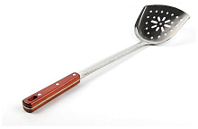Лопатка для жарки перфорированная 45 см. деревянная ручка от магазина Казан мангал 24 Екареринбург